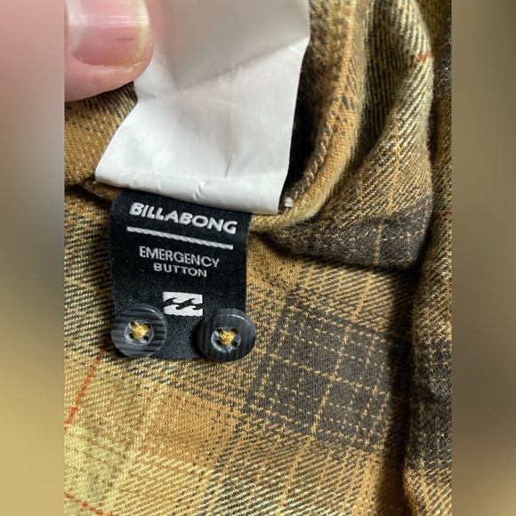 Billabong Flannel Shirt Mens L Brown Earth Tones Plaid Button Long Sleeve Beach - Picture 10 of 13